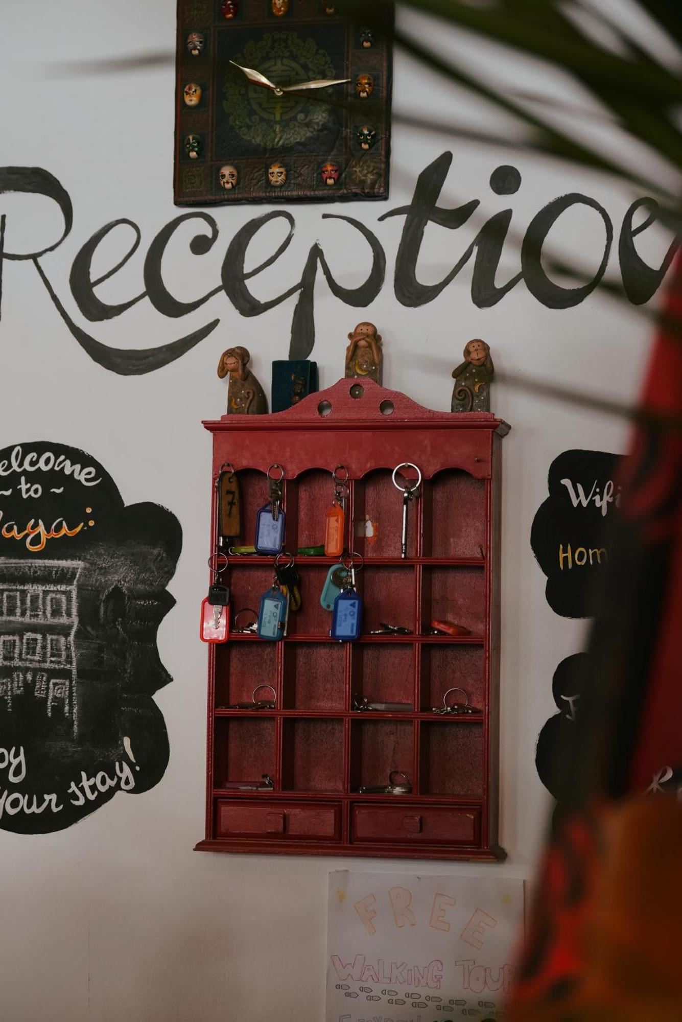 Maya Hostel Берат Экстерьер фото